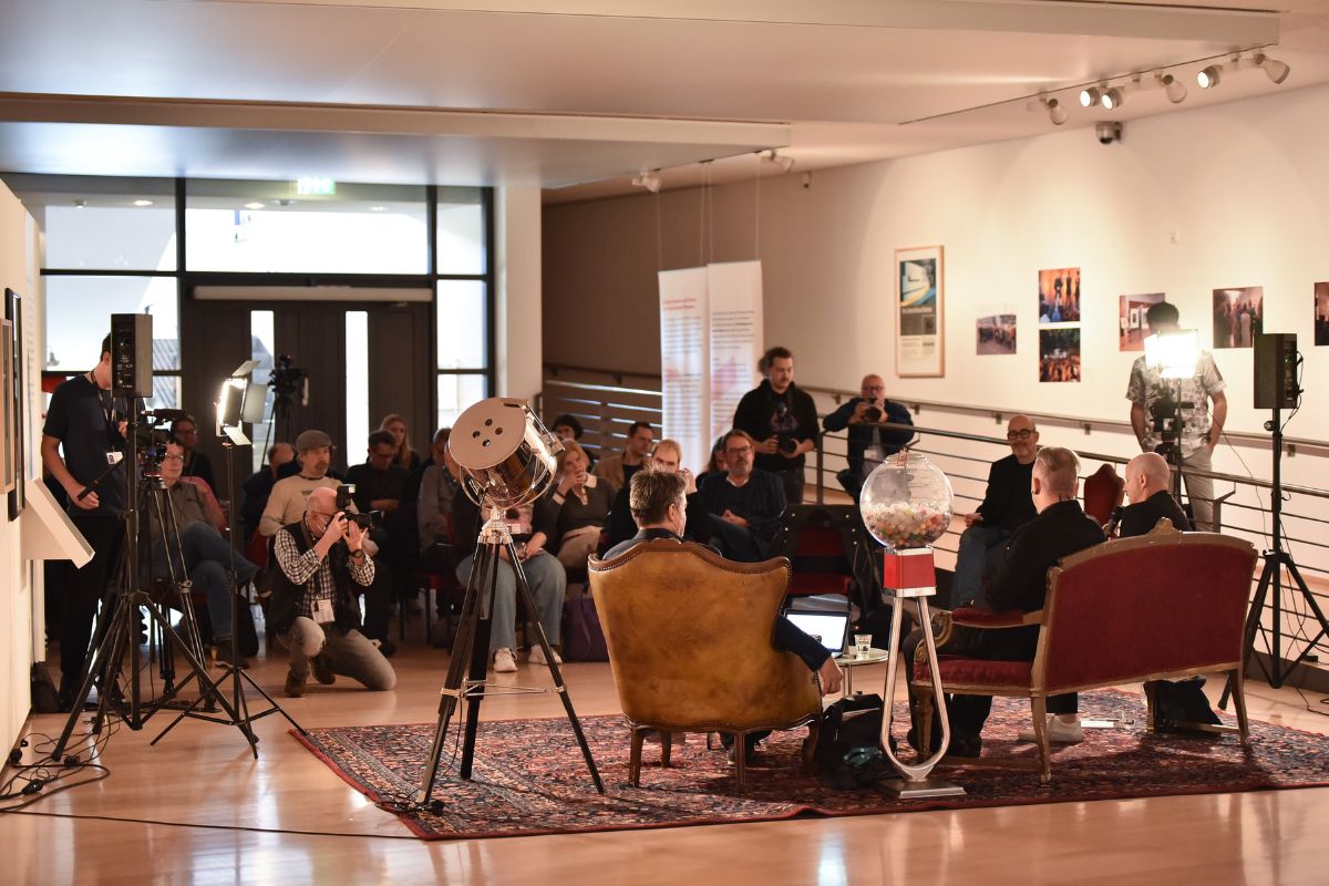 Podiumsdiskussion zum Zustand der deutschen Filmkritik: »Wer stirbt zuerst?«