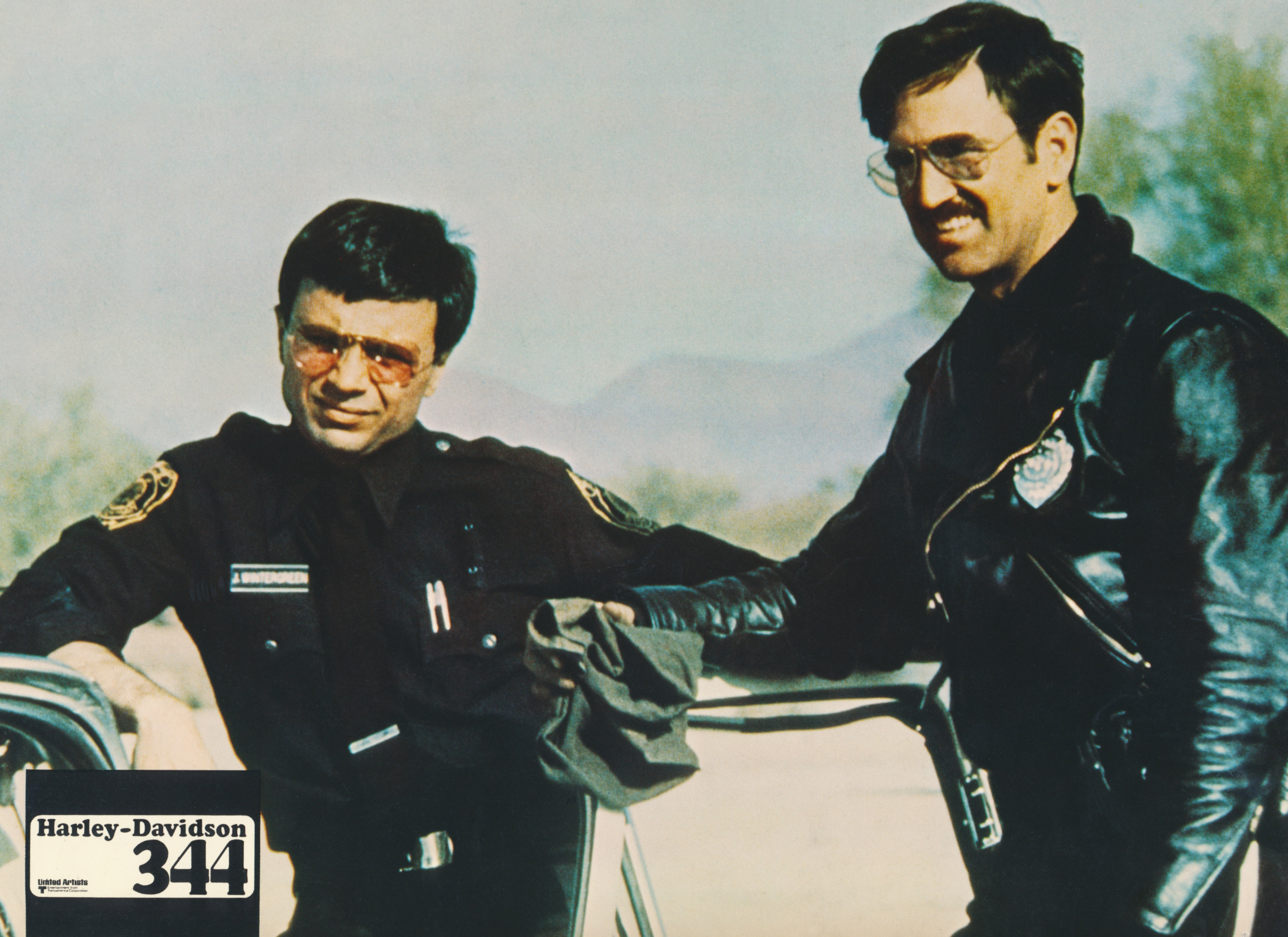 HIRES 02 Electra Glide in Blue v.l. Robert Blake Billy Green Bush